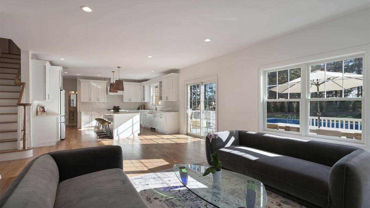 Photo of Livingroom in East Quogue