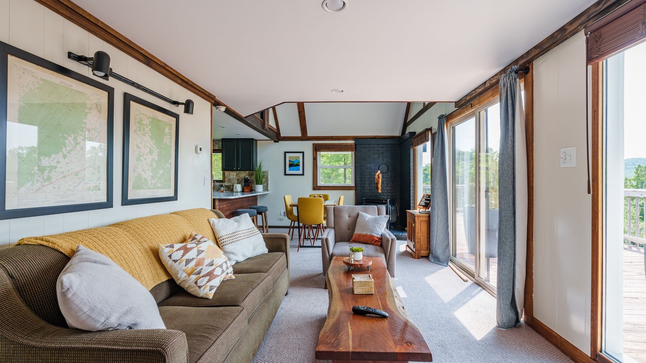 Photo of Livingroom in Elkton