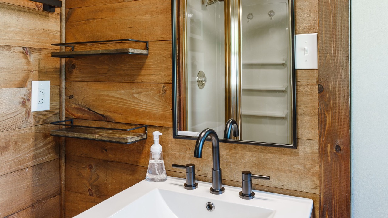 Photo of Bathroom in Elkton