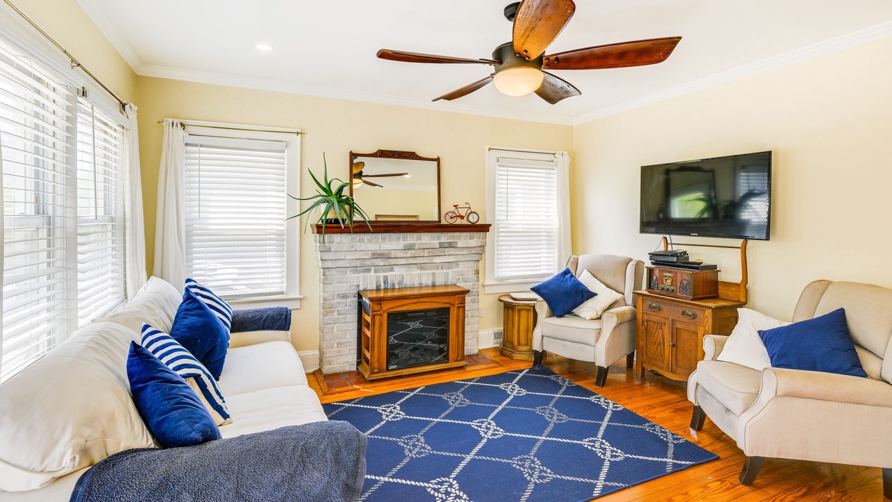 Photo of Livingroom in Point Lookout
