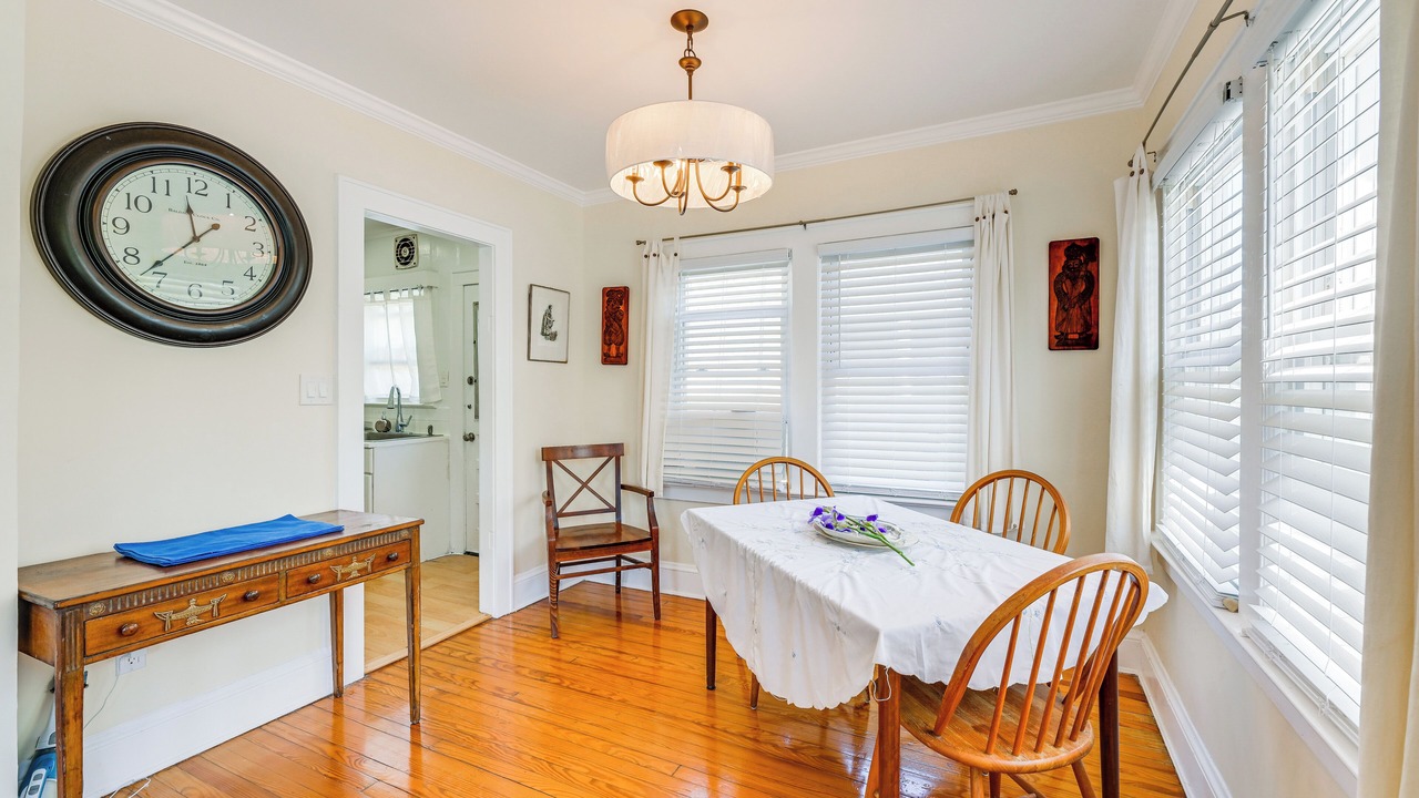 Photo of Livingroom in Point Lookout