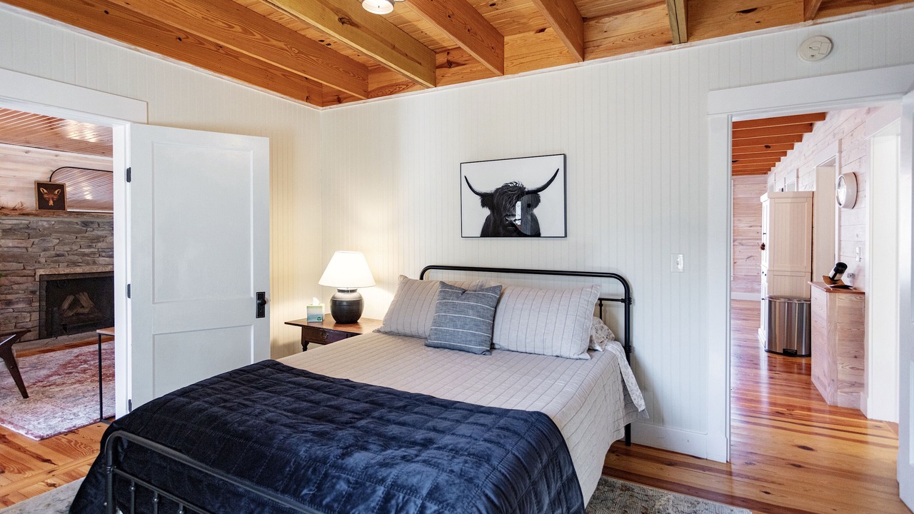 Photo of Bedroom in Lexington