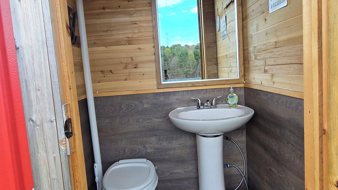 Photo of Bathroom in Mount Vision