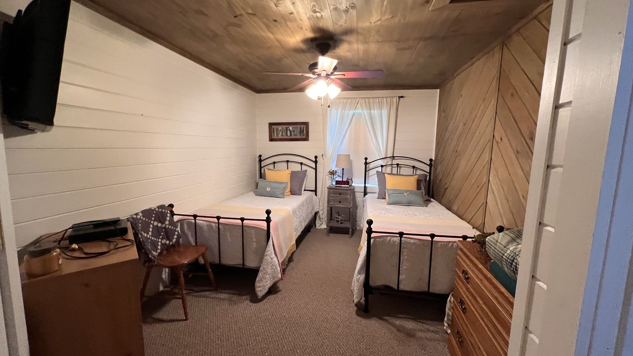 Photo of Bedroom in Ellenburg Center