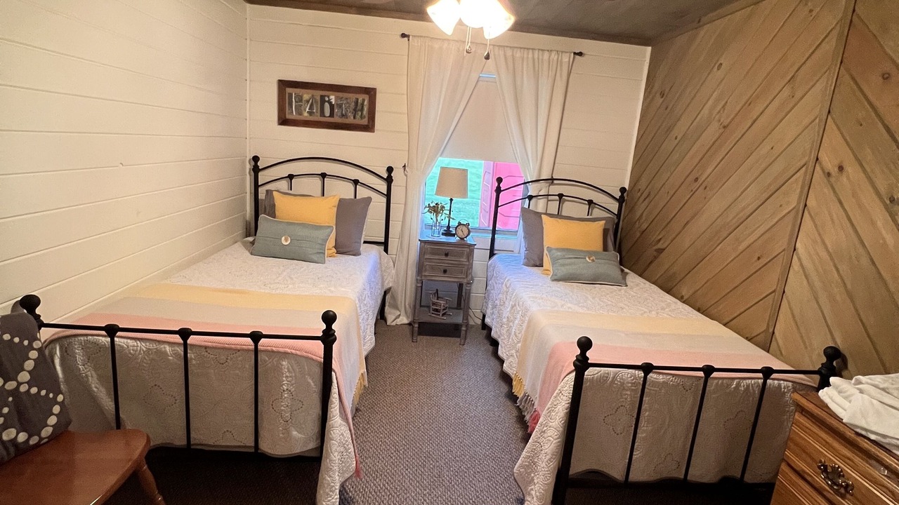 Photo of Bedroom in Ellenburg Center