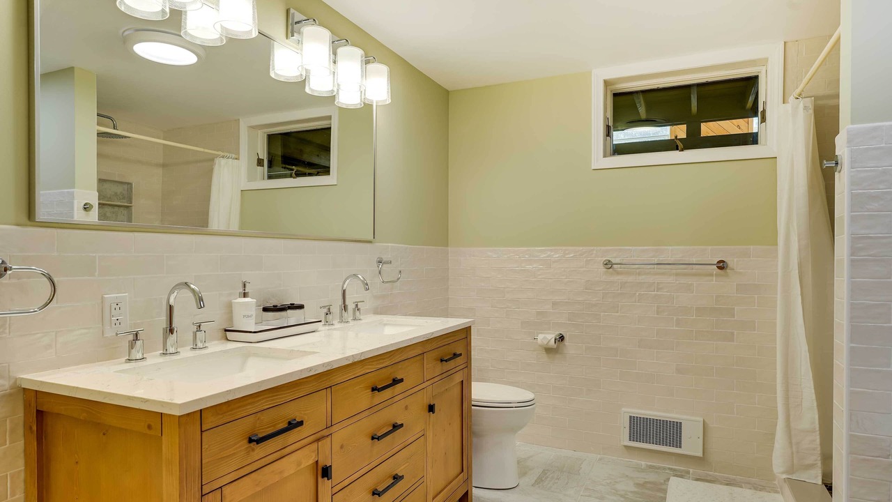 Photo of Bathroom in Diamond Point