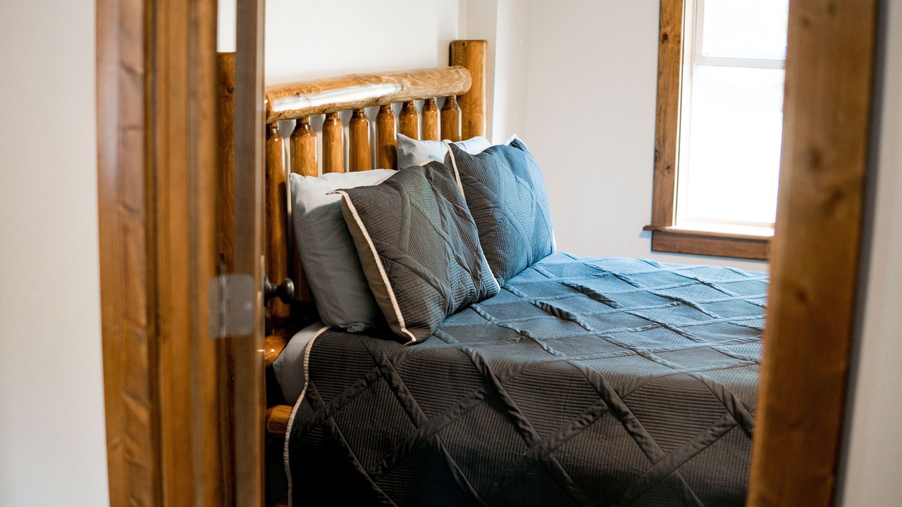 Photo of Bedroom in Swain
