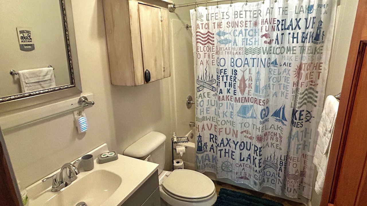 Photo of Bathroom in Keslers Cross Lanes