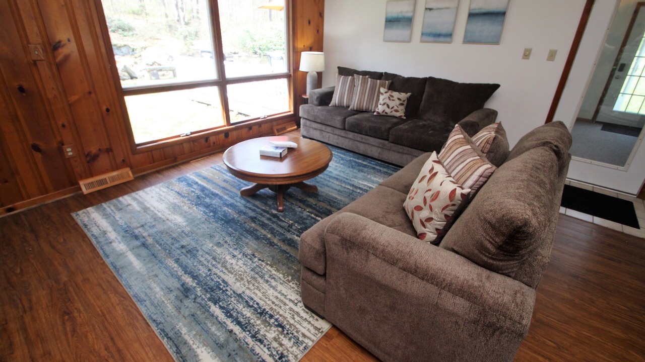 Photo of Livingroom in Farmington