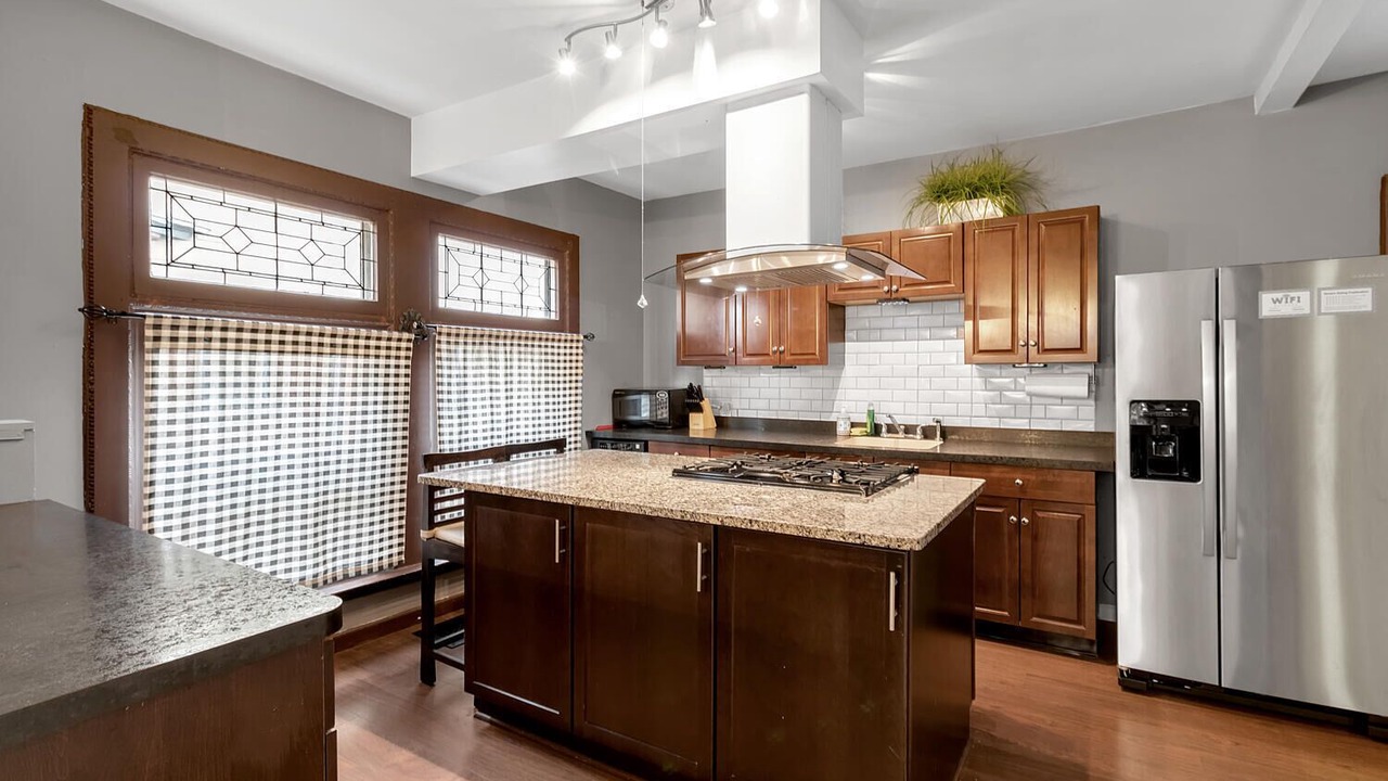Photo of Kitchen in Downtown Niagara Falls