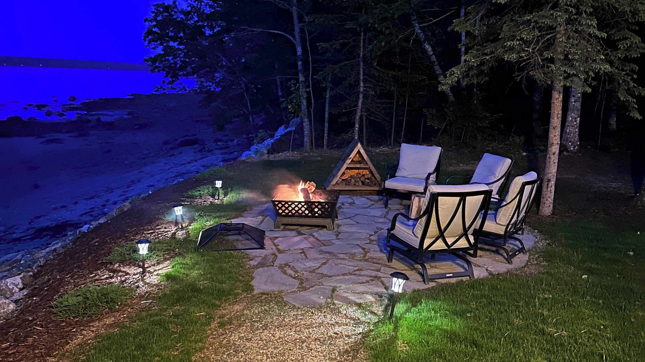 Photo of Outdoor in Surry