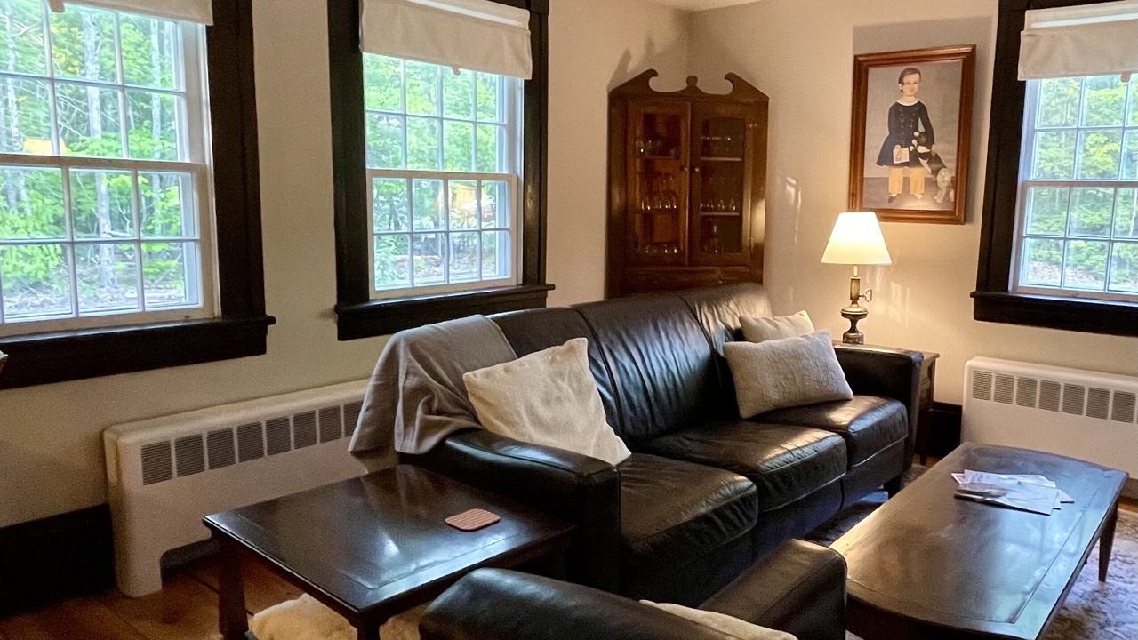Photo of Livingroom in Concord