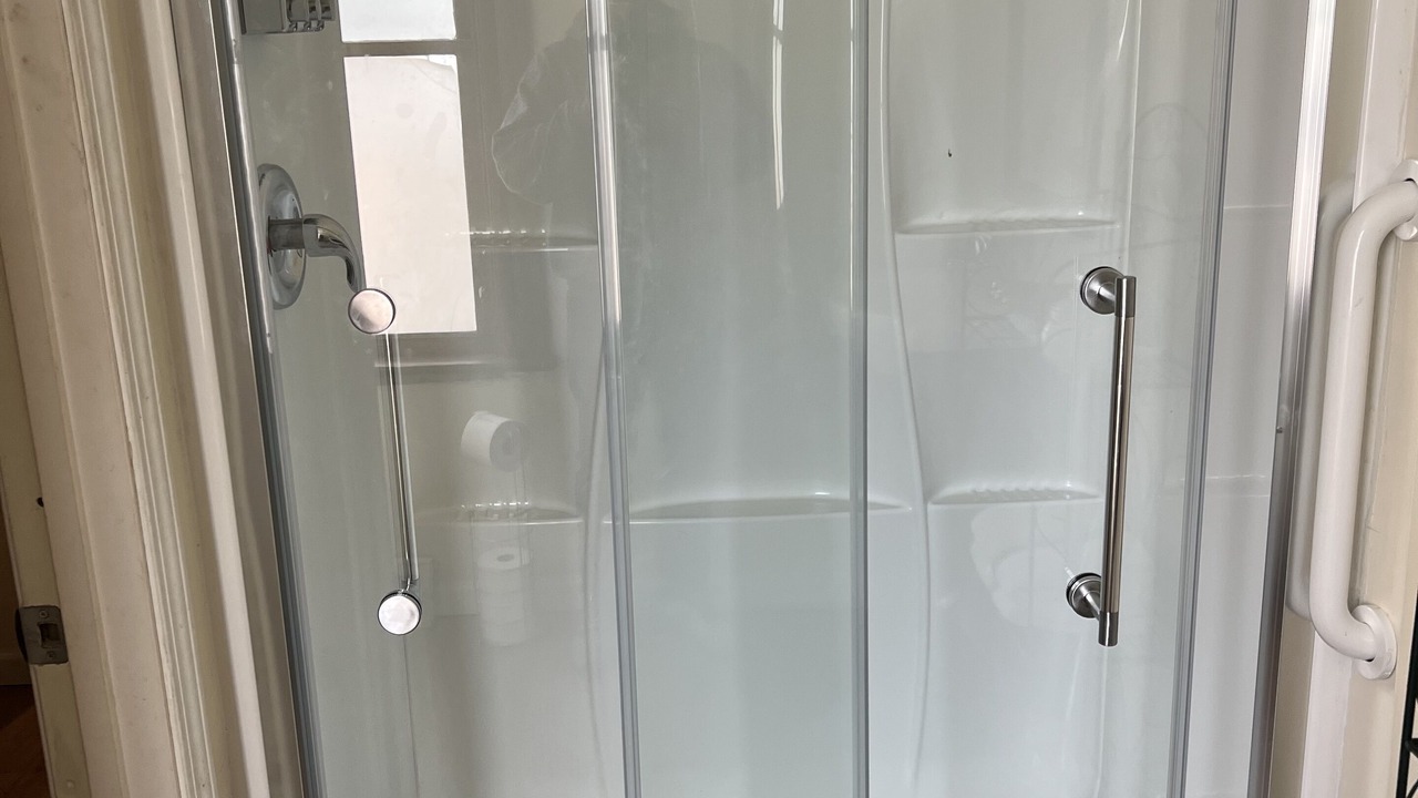 Photo of Bathroom in Niagara Falls