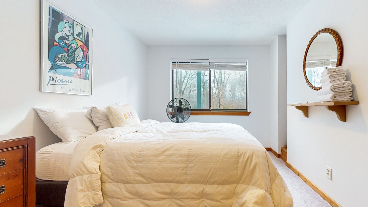 Photo of Bedroom in Ludlow