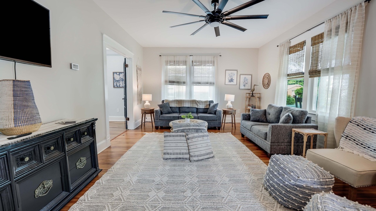 Photo of Bedroom in Colonial Beach
