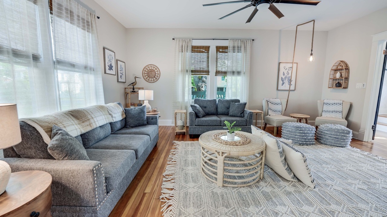Photo of Bedroom in Colonial Beach