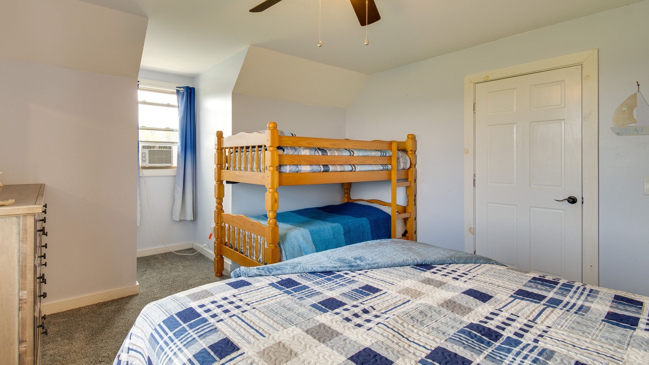 Photo of Bedroom in Romulus