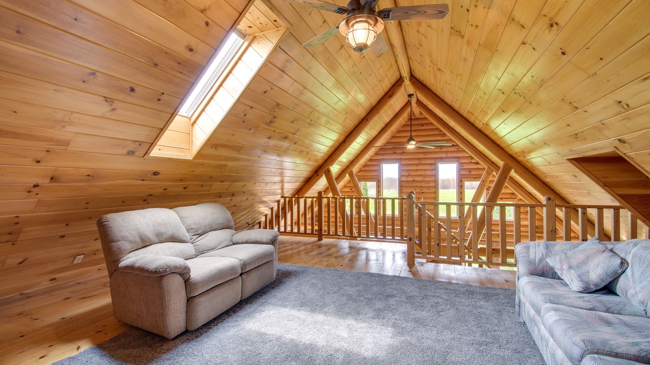 Photo of Livingroom in Romulus