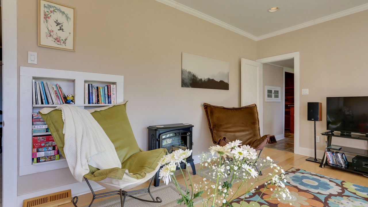 Photo of Livingroom in Hancock