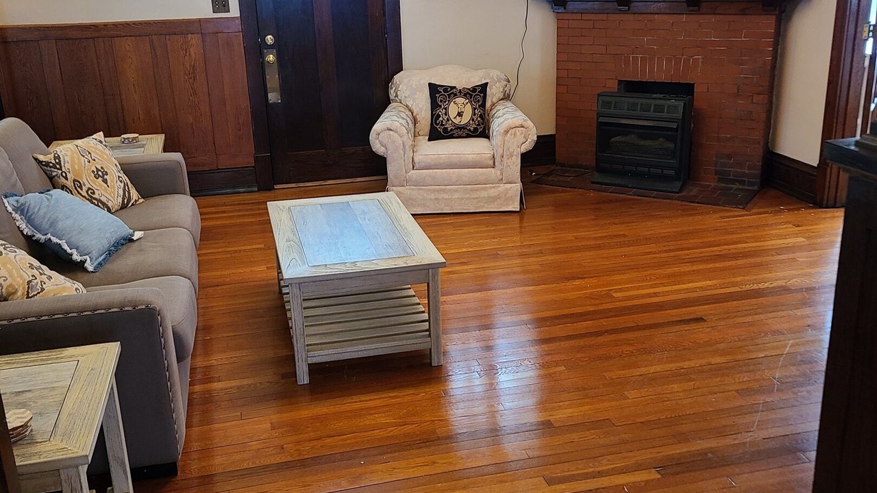 Photo of Livingroom in Pocahontas