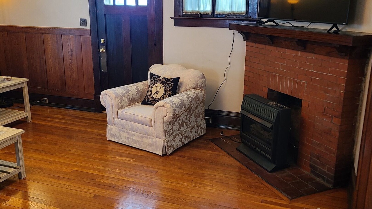 Photo of Livingroom in Pocahontas