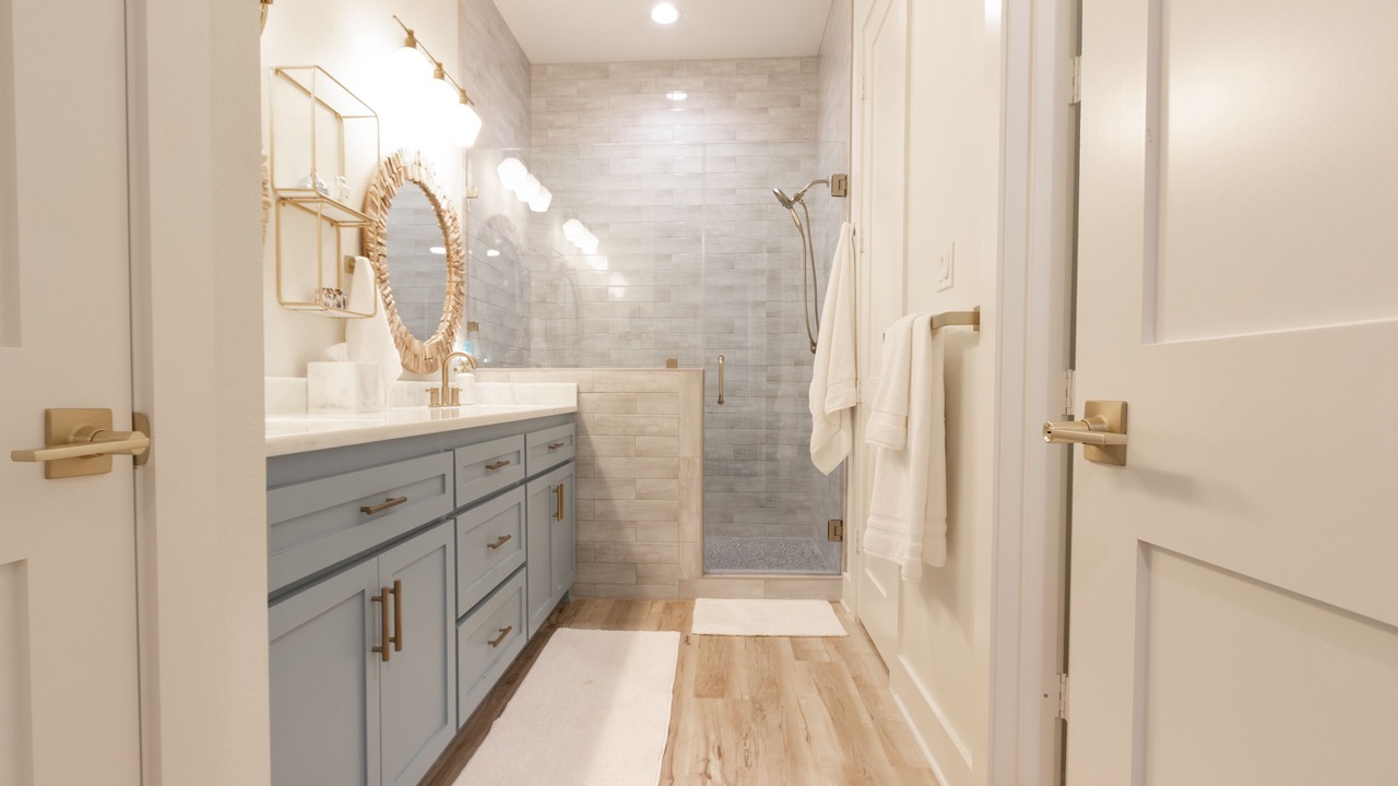 Photo of Bathroom in Terramar Beach