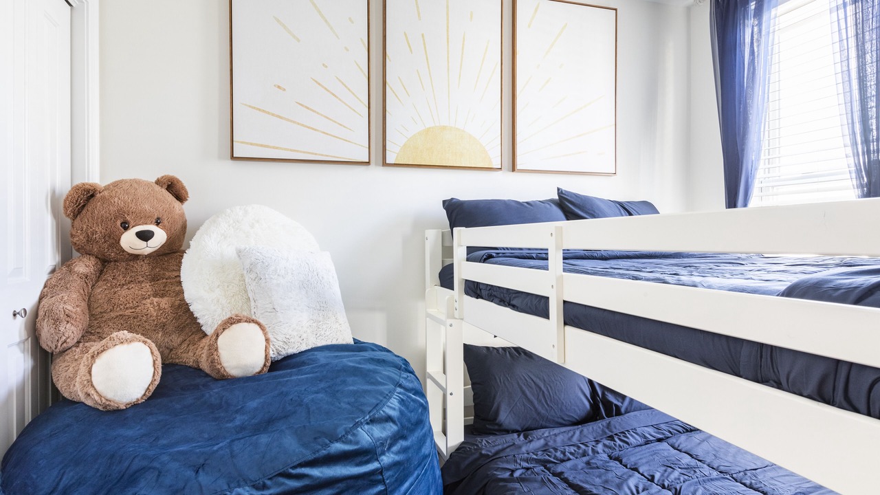 Photo of Bedroom in Columbus Park - Andrew Square