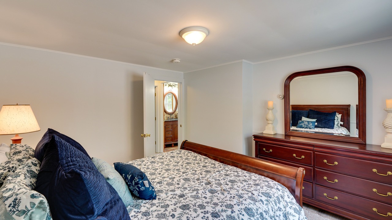 Photo of Bedroom in Sunapee