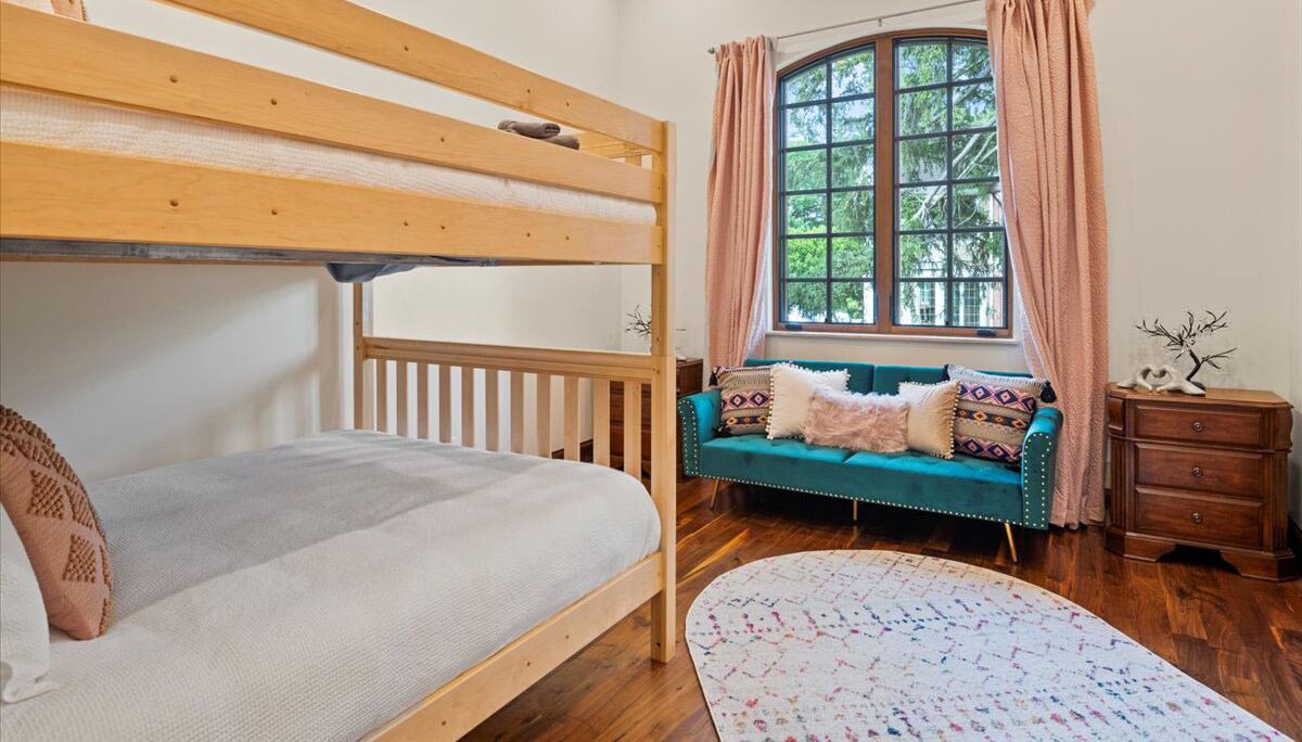 Photo of Bedroom in Bolton Landing