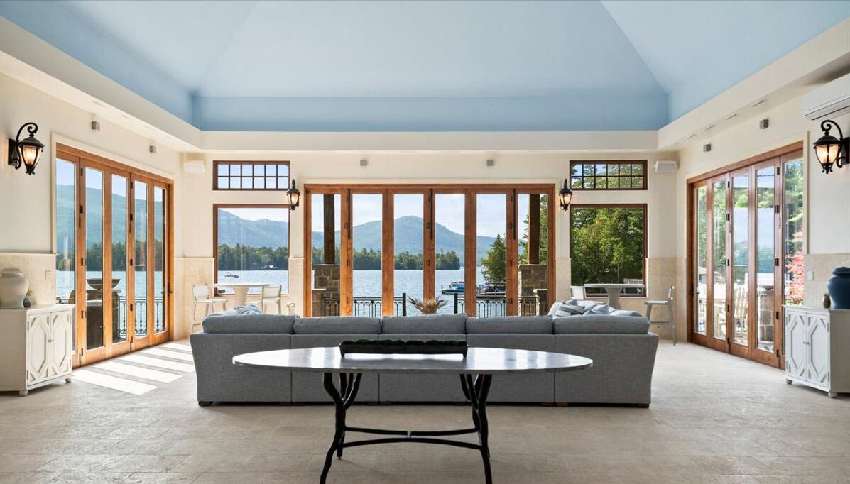 Photo of Livingroom in Bolton Landing