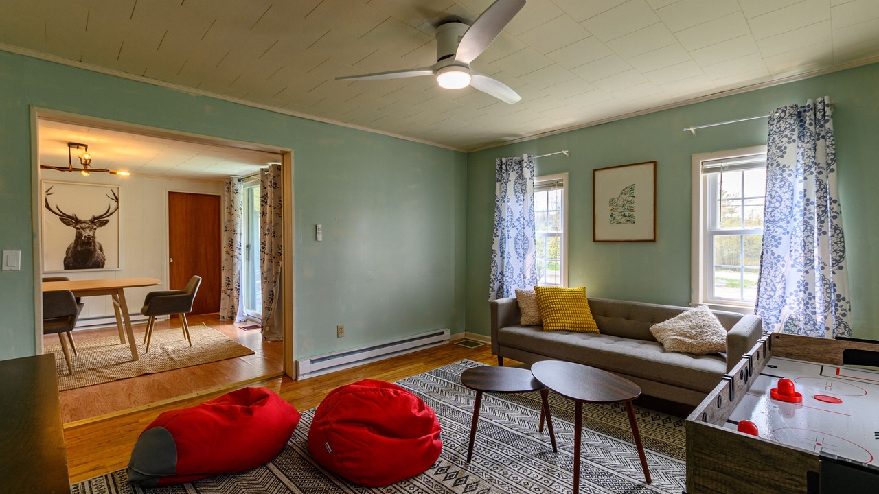 Photo of Livingroom in Bakers Mills