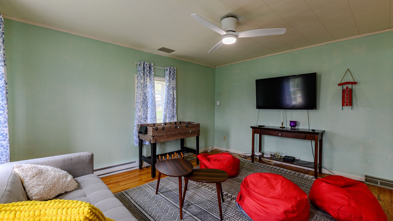 Photo of Livingroom in Bakers Mills