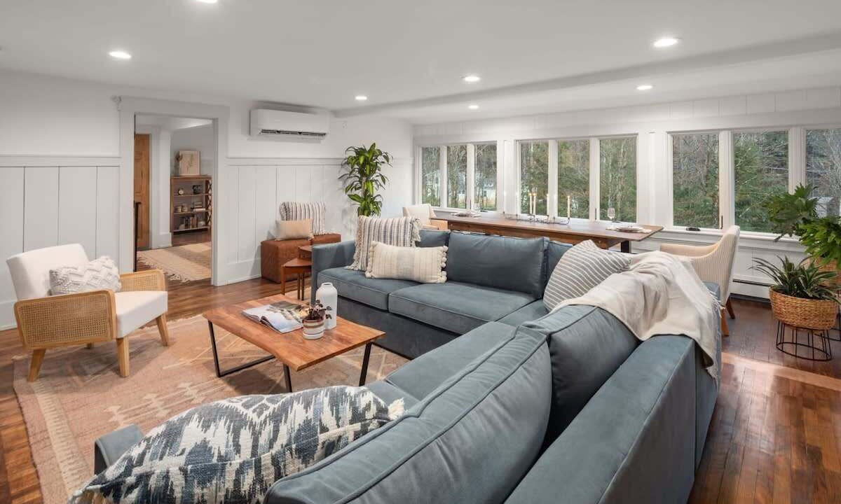 Photo of Livingroom in Stowe Area