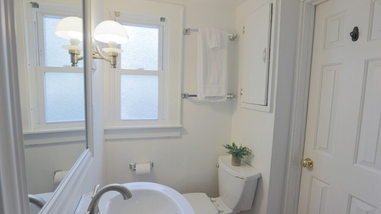 Photo of Bathroom in Old North End