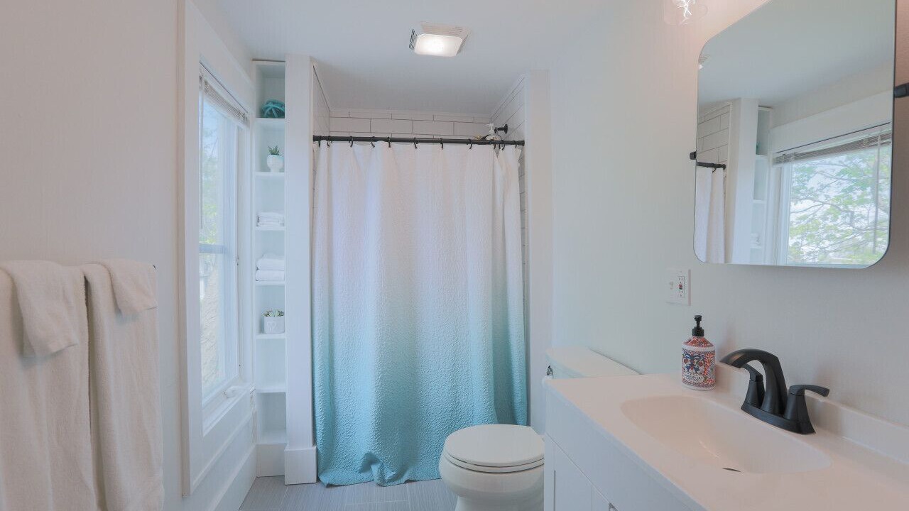 Photo of Bathroom in Old North End