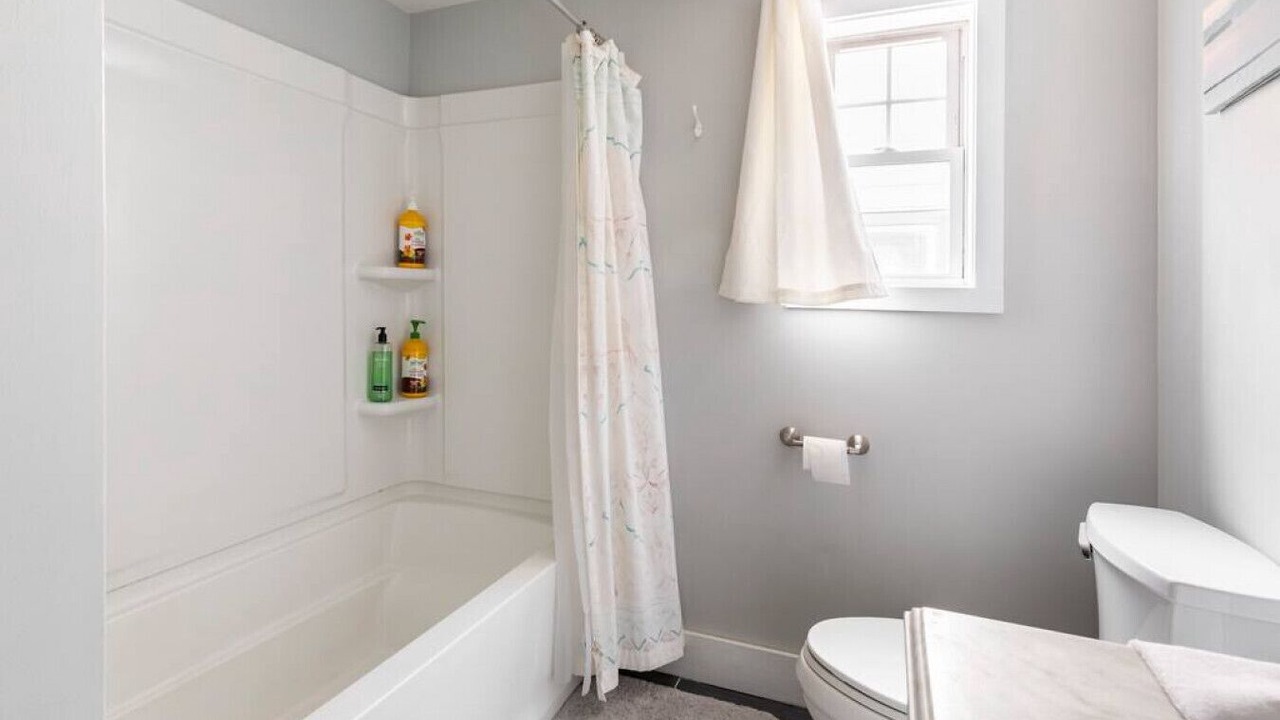 Photo of Bathroom in Old North End