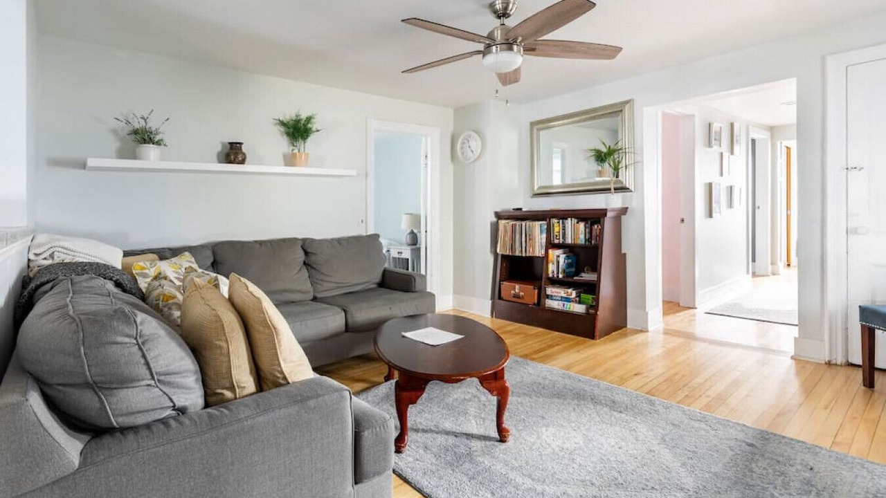 Photo of Livingroom in Old North End