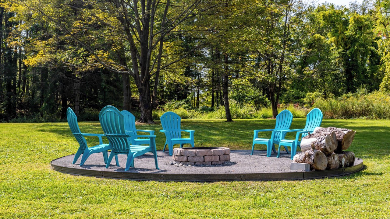 Photo of Outdoor in Hollowville