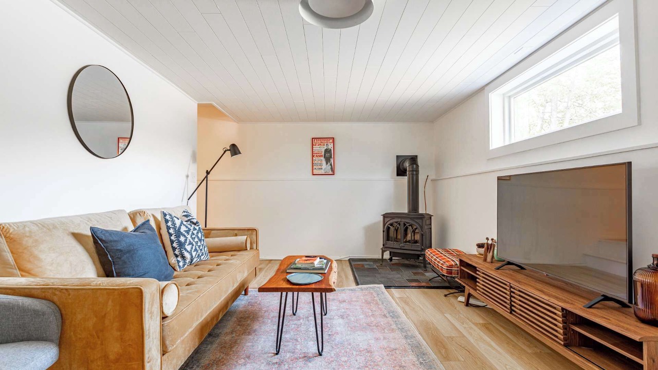 Photo of Livingroom in Hollowville