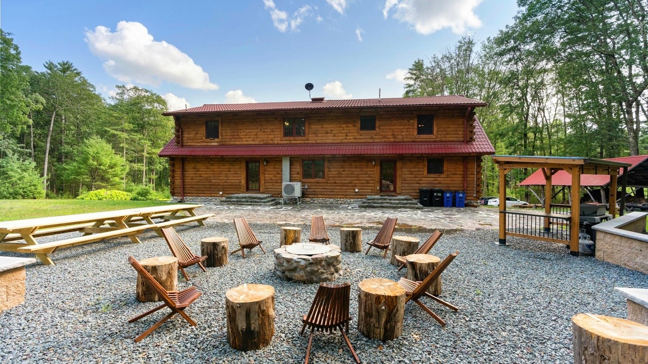 Photo of Outdoor in Highland Lake