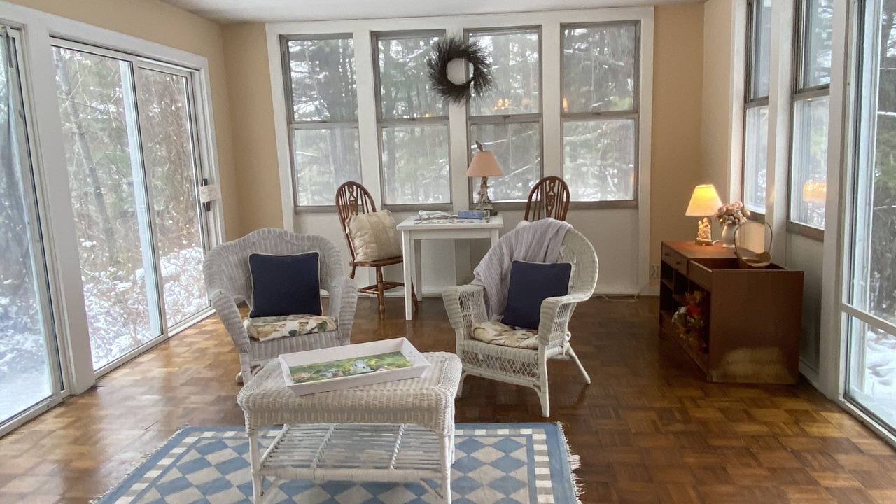 Photo of Livingroom in Pittsfield