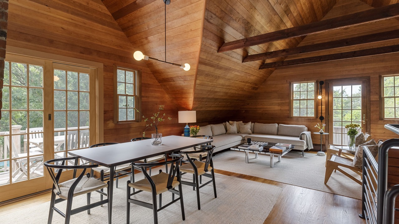 Photo of Livingroom in Shinnecock Hills