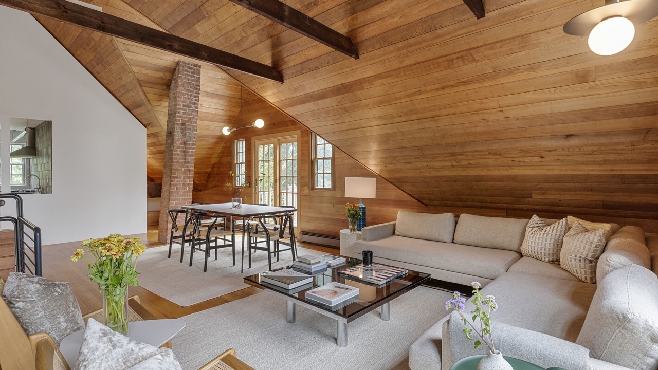 Photo of Livingroom in Shinnecock Hills