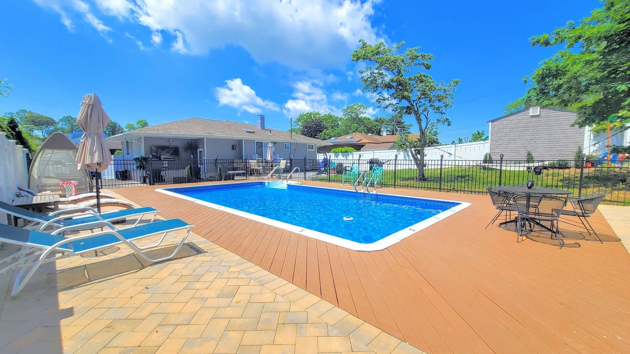 Photo of Outdoor in Commack