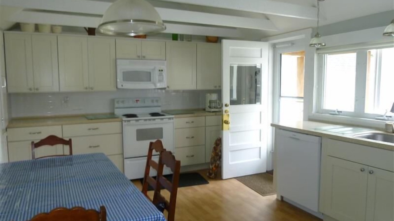 Photo of Kitchen in Moultonborough