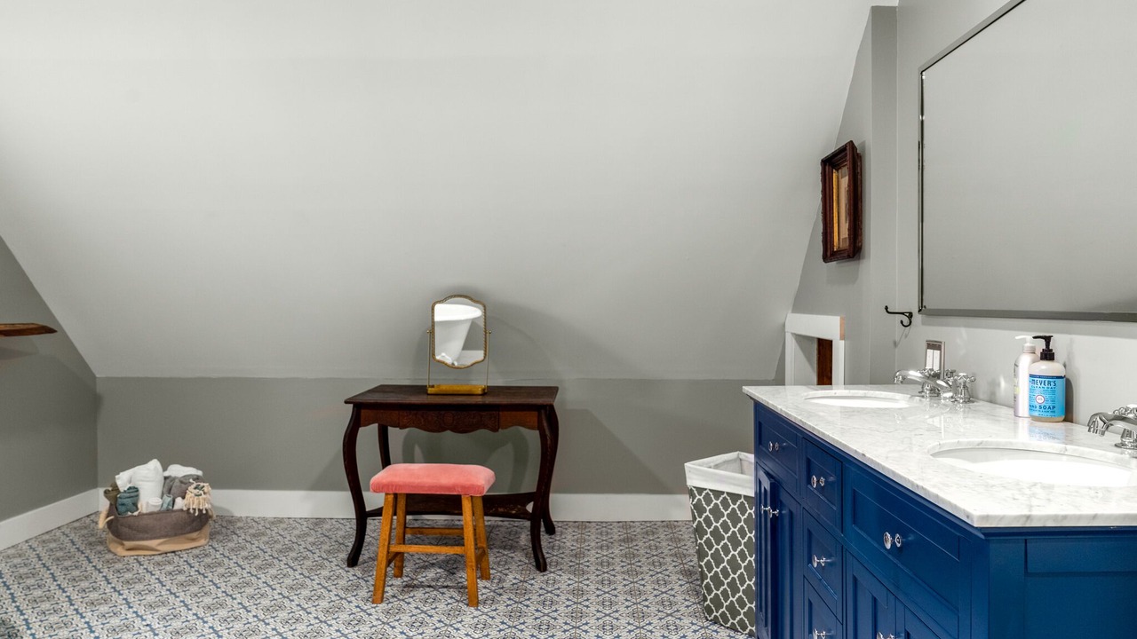 Photo of Bathroom in Williamstown