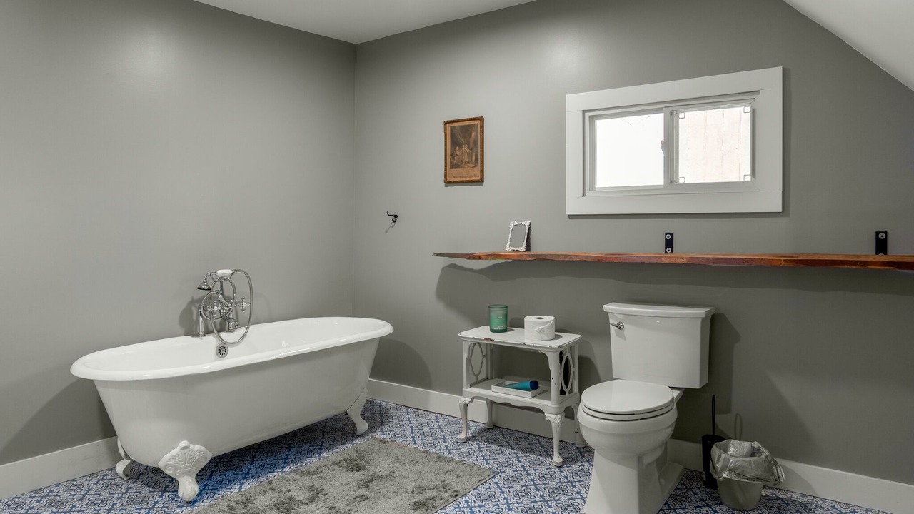 Photo of Bathroom in Williamstown
