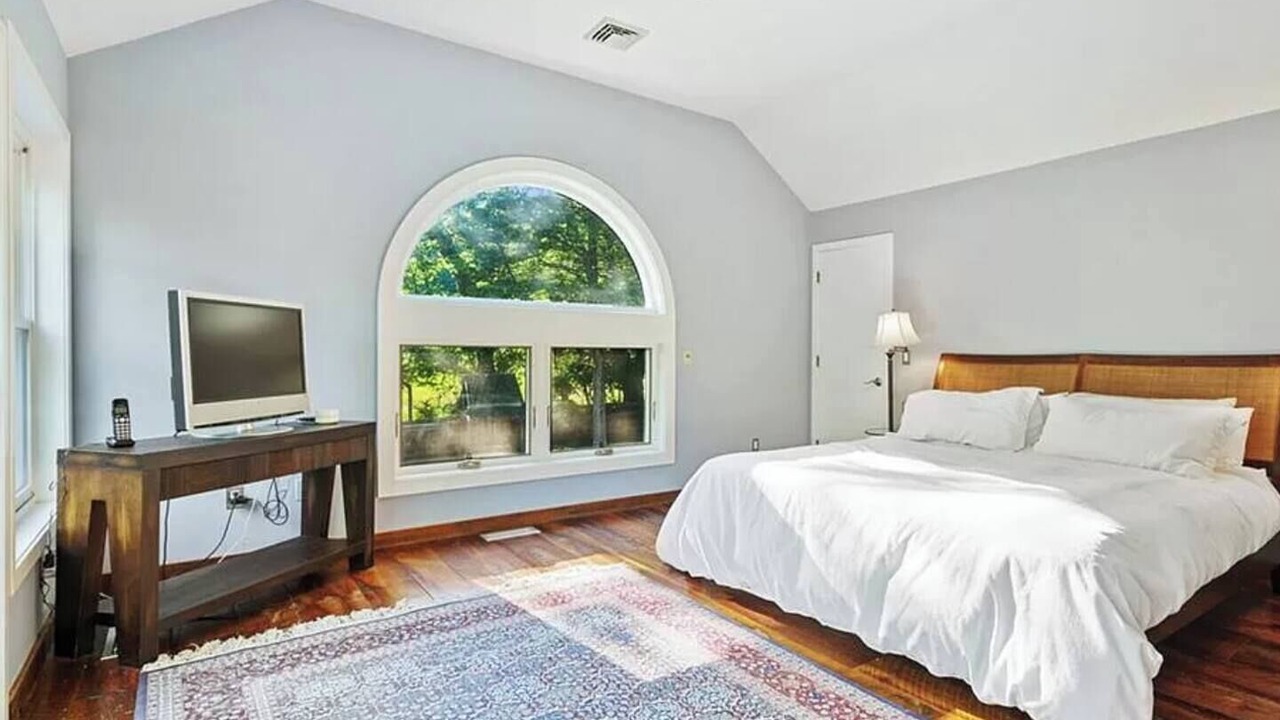 Photo of Bedroom in Warwick