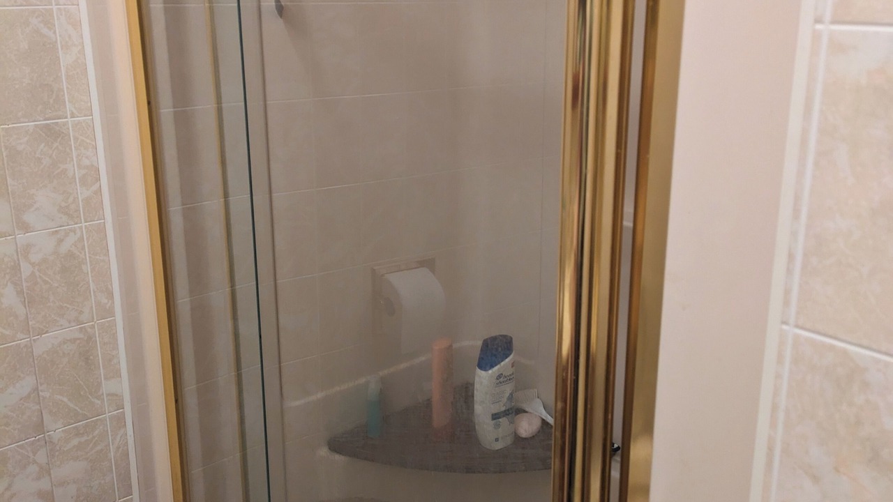 Photo of Bathroom in Putnam Station