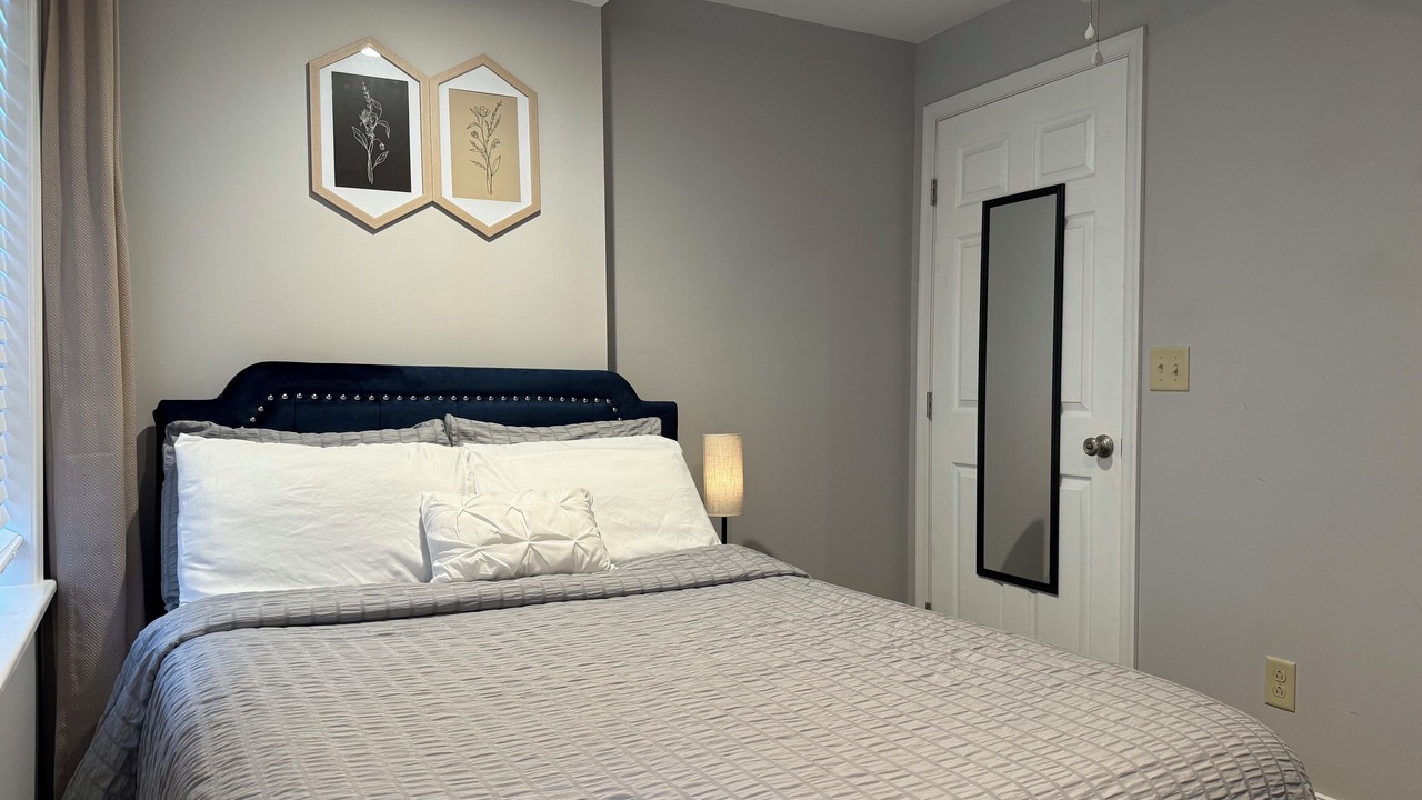 Photo of Bedroom in Downtown Baltimore